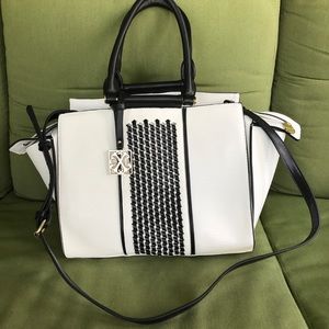 Black and White Purse, detachable strap